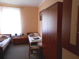 Отель Hotel Lubavia Любавка Небольшой двухместный номер с 2 отдельными кроватями-3